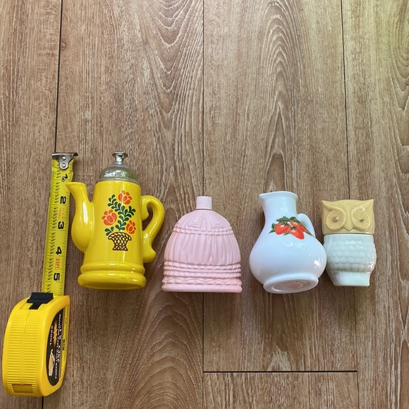 Collection of Vintage 1970’s Avon perfume bottles - Picture 16 of 16